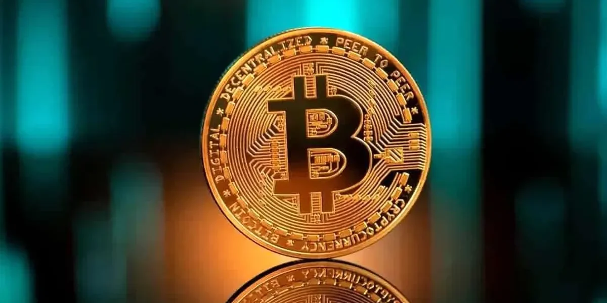 بیت+کوین سرمایهگذاران بلندمدت بیتکوین در حال سودگیری و افزایش ریسک برای تازهواردان